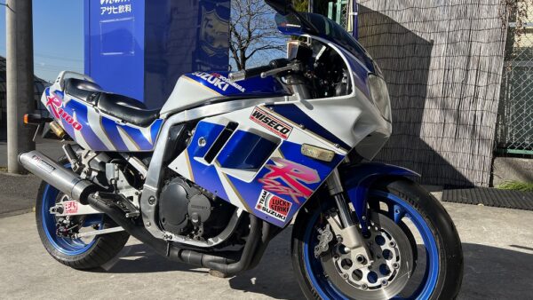 スズキ ＧＳＸ−Ｒ１１００　油冷最終Ｎ型　オーリンズ　ヨシムラ　ラストモンスター 