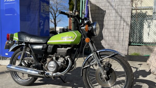 SUZUKI　RG185