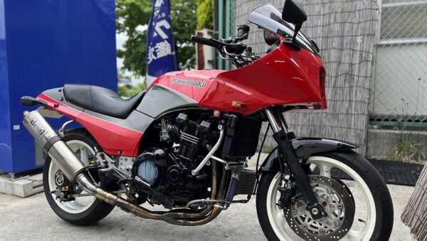 カワサキ ＧＰＺ９００Ｒ　Ａ１０　フルカスタム　ＦＣＲ　オーリンズ　マルケジーニ　ウオタニＳＰ２　車検付き 
