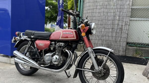 ホンダ ＣＢ３５０Ｆｏｕｒ　国内新規　輸出仕様ノーマルルック　オリジナル４本出し　３年車検付き 