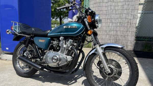 スズキ ＧＳ４００　カスタム　エンジンＯＨ済み車　ショートマフラー　リアキャリア装備　ＴＴ１００ＧＰタイヤ、チェーン新品 