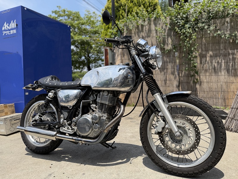 ヤマハ ＳＲ４００　ロッカーズルック　ＲＨ０１Ｊ　アルミ 